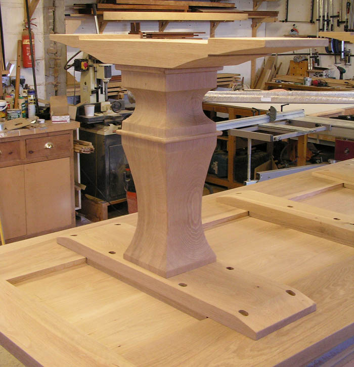 pedestal-leg-33-700px.jpg