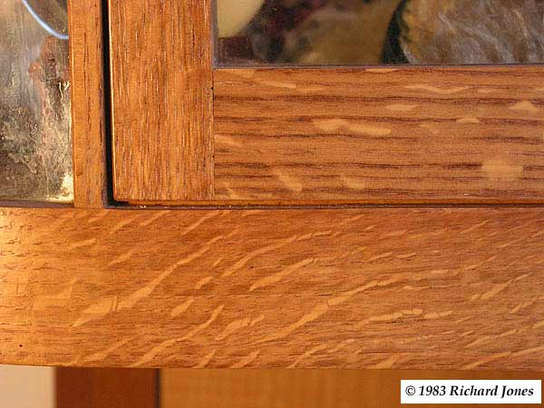 Brown-Oak-English-Oak-600.jpg